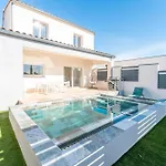 Avec Piscine Exterieur Vila