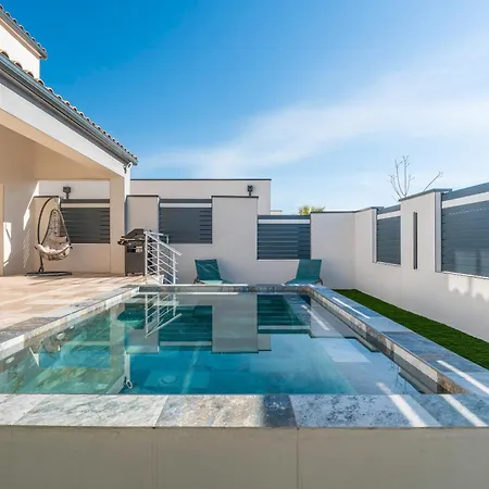Avec Piscine Exterieur * Saint-Genies-de-Malgoires