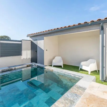 Avec Piscine Exterieur فيلة Saint-Genies-de-Malgoires
